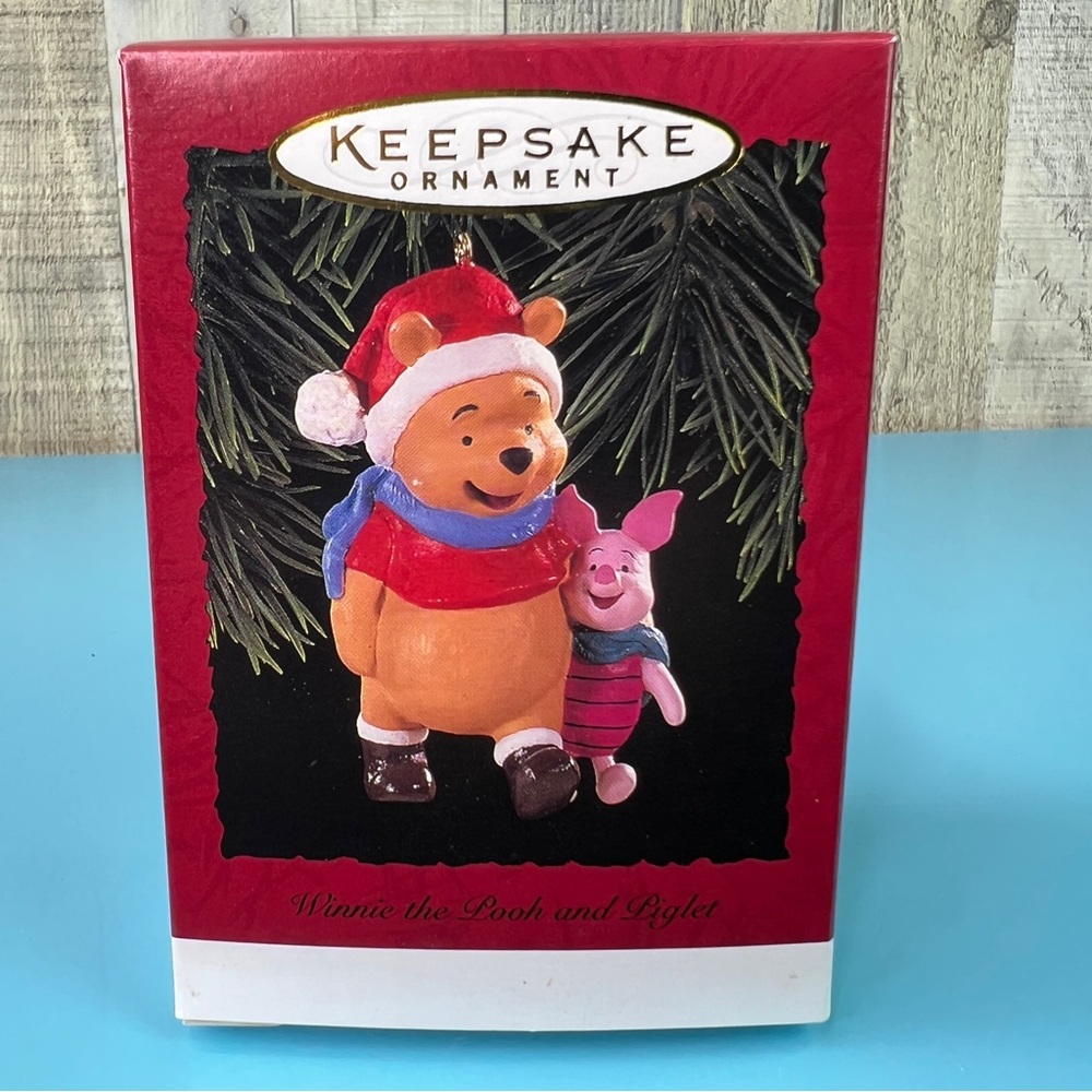 Hallmark Keepsake Ornament 1996 Winnie The Pooh & Piglet Handcrafted Vintage